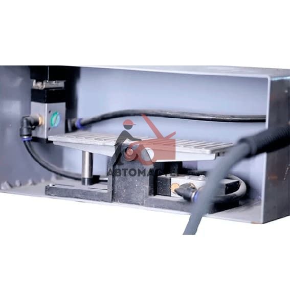 Подъемник ножничный пневматический KraftWell KRW260B